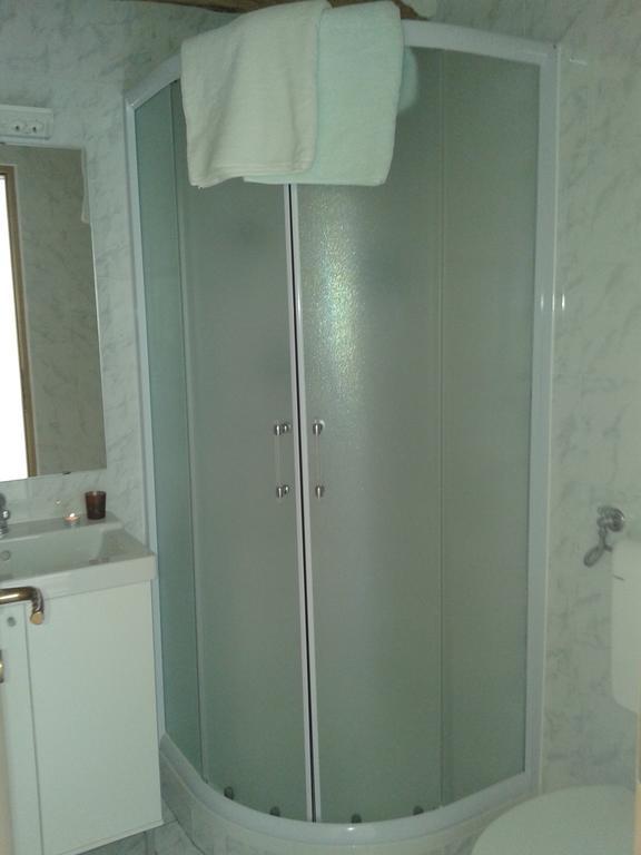 Apartment Bella Vista 2 Buzet Oda fotoğraf