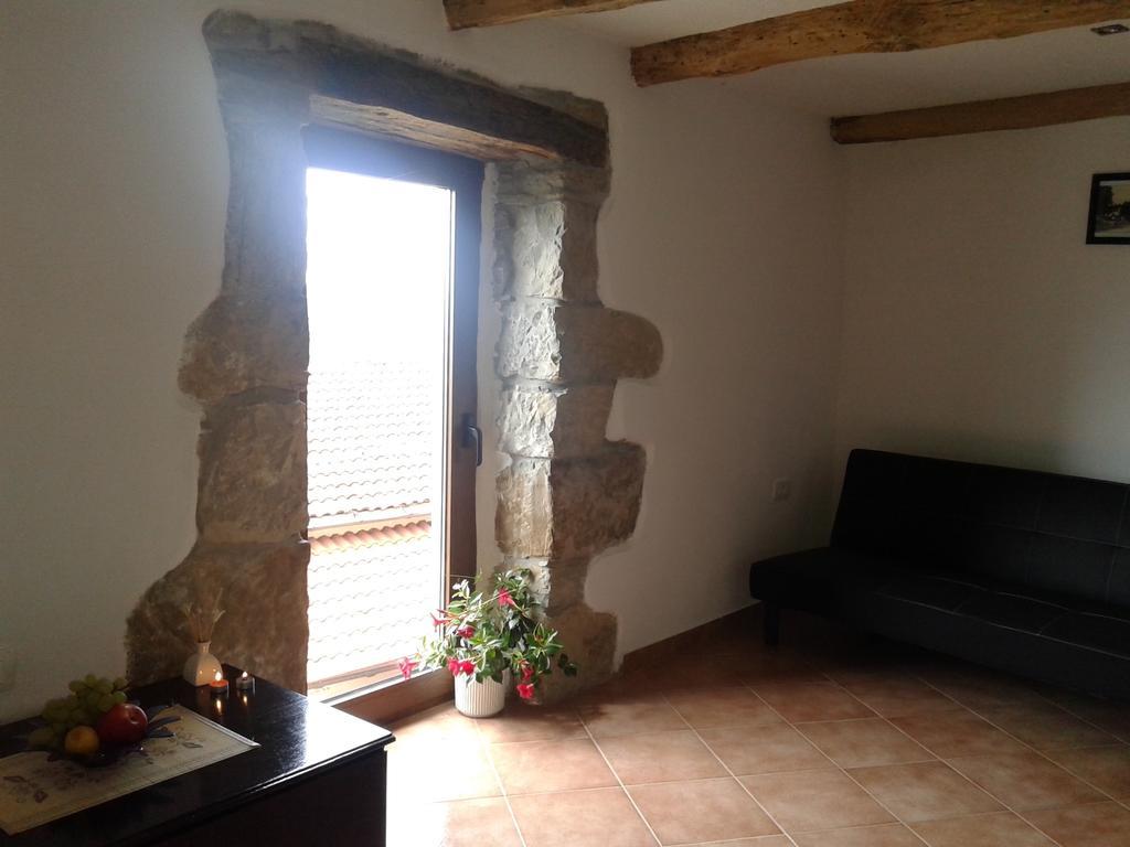 Apartment Bella Vista 2 Buzet Oda fotoğraf