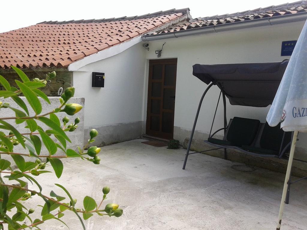 Apartment Bella Vista 2 Buzet Dış mekan fotoğraf
