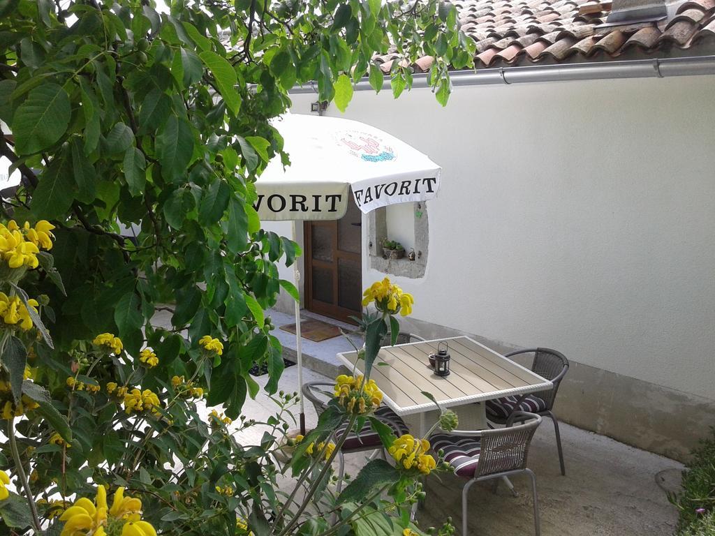 Apartment Bella Vista 2 Buzet Dış mekan fotoğraf