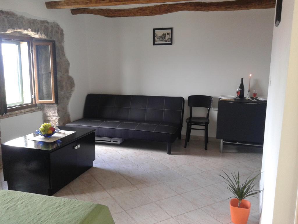 Apartment Bella Vista 2 Buzet Dış mekan fotoğraf